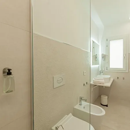 Guest house Lux B&beach Sardvs *