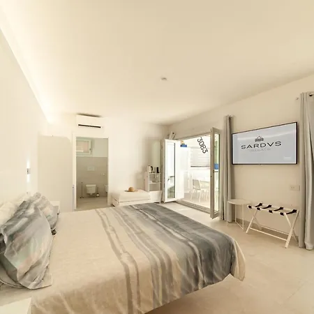 Guest house Lux B&beach Sardvs *